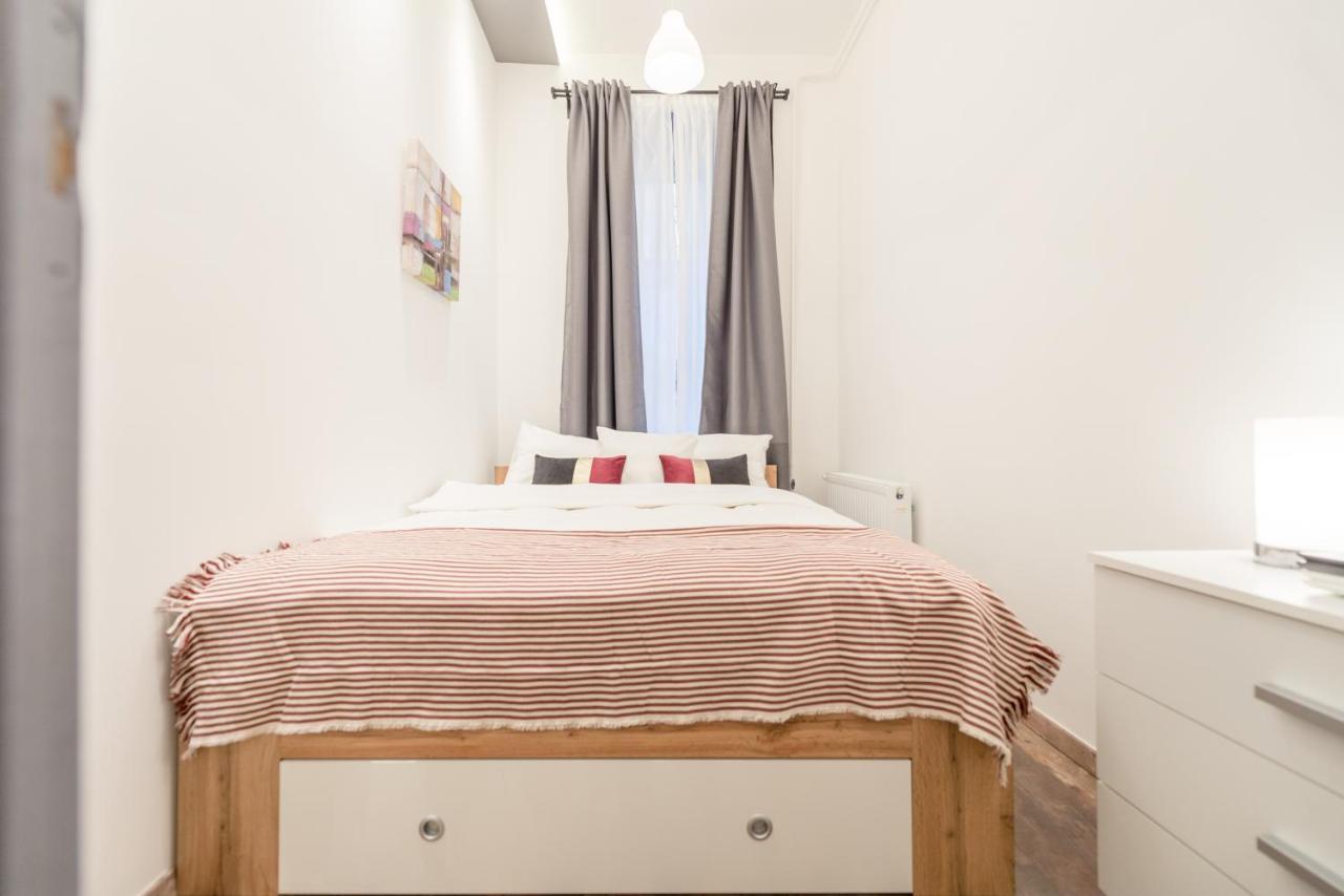 Quiet&cozy 2br In *